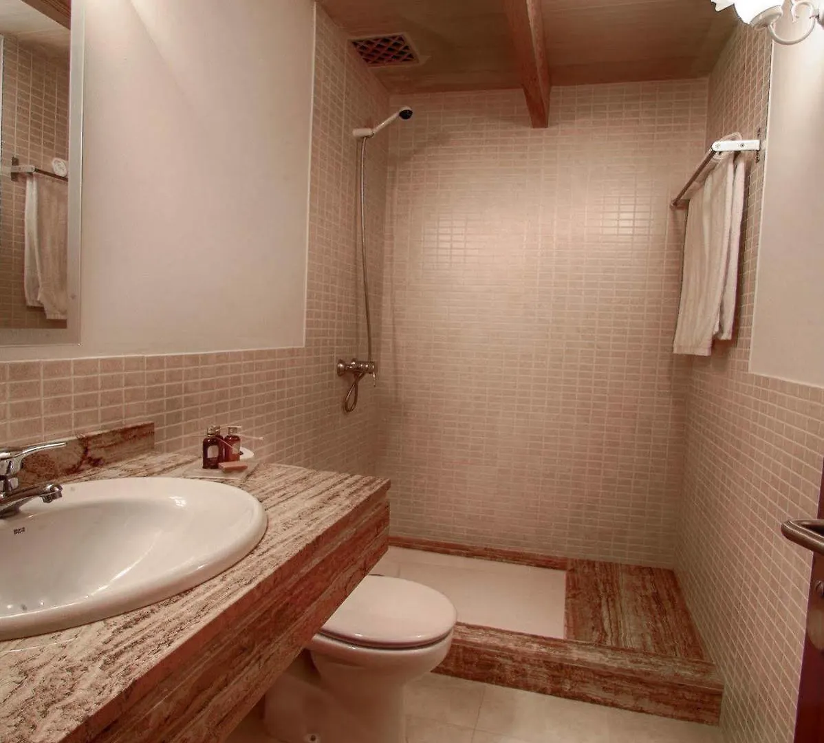 Couette-café Tramuntana Suites Selva