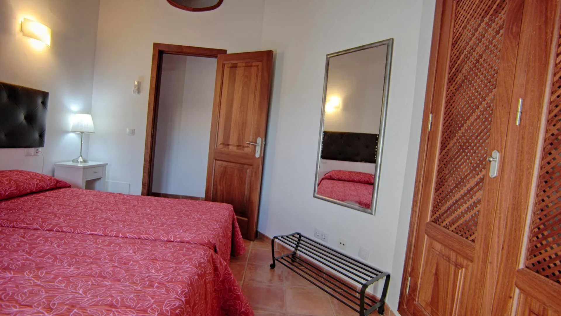 Tramuntana Suites Selva  3*, Selva (Mallorca)